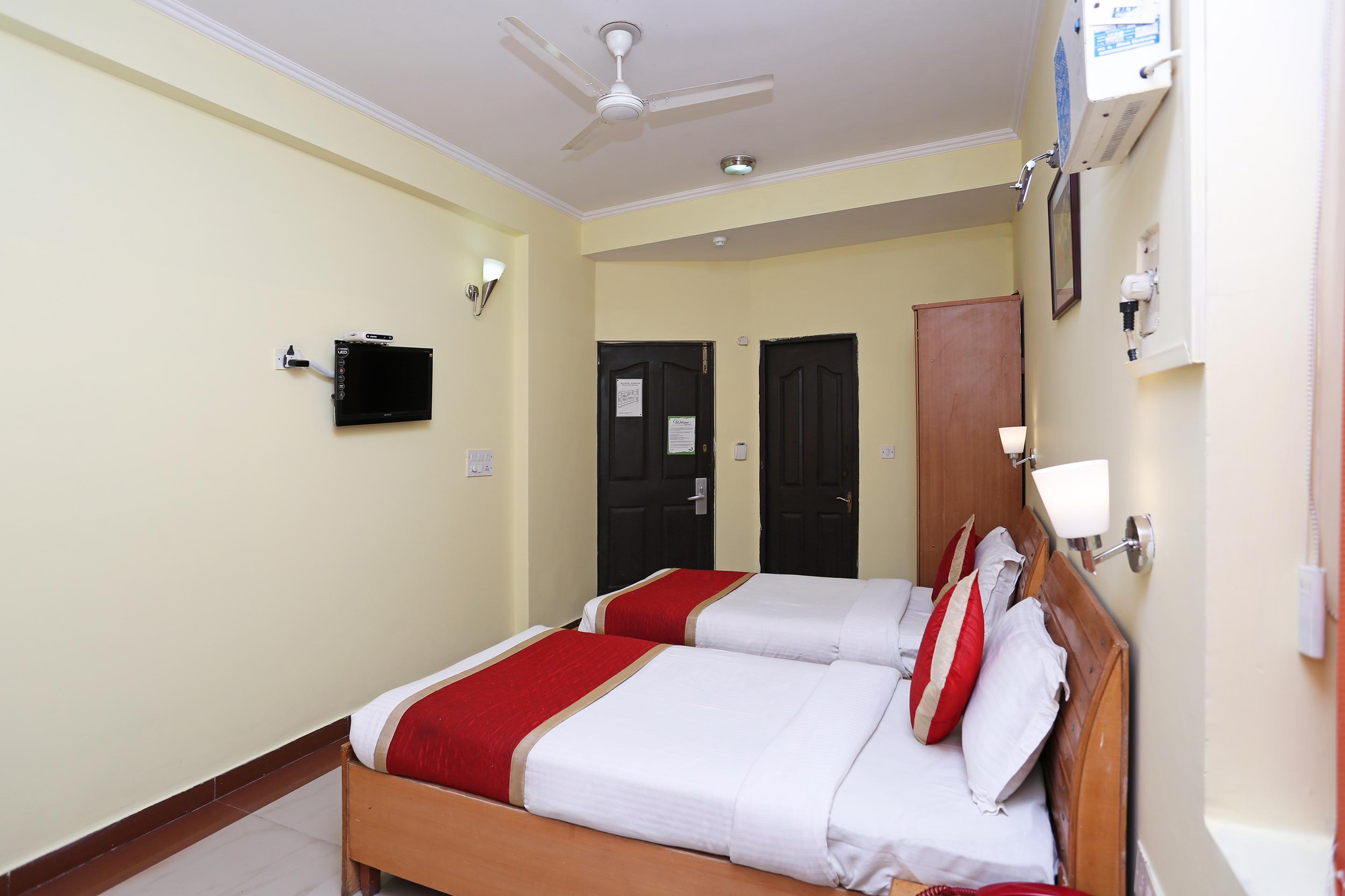 Sun Hotel Haridwār Buitenkant foto